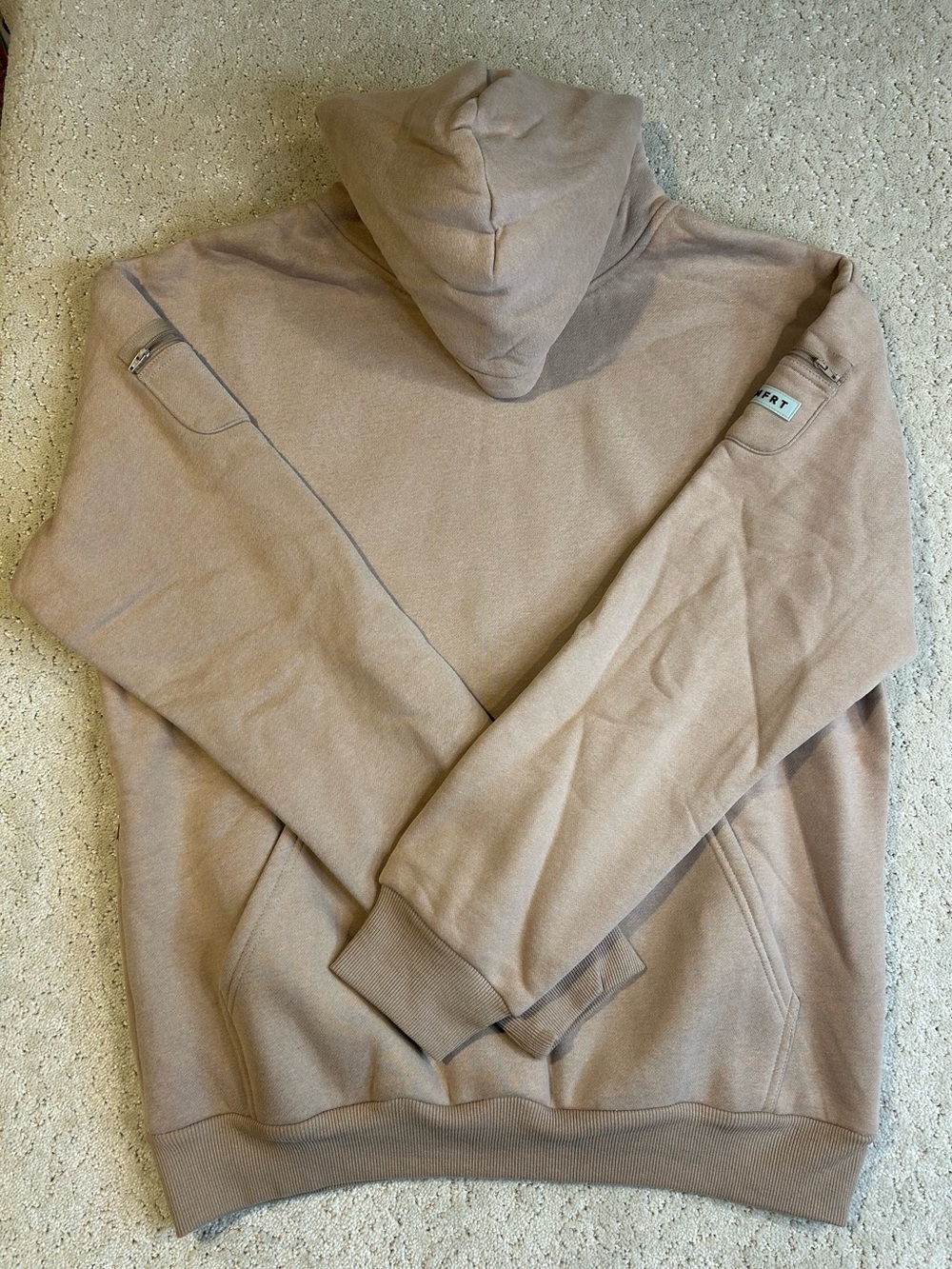 Comfrt Travel Essentials Hoodie Latte Beige Size Medium EUC Sleeve Pocket Heavy